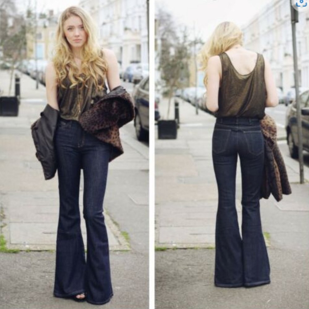 CURRENT ELLIOTT HighRise Bell Bottom Flared jean in PATRIOT WASH w26 +MEASUREMEN
